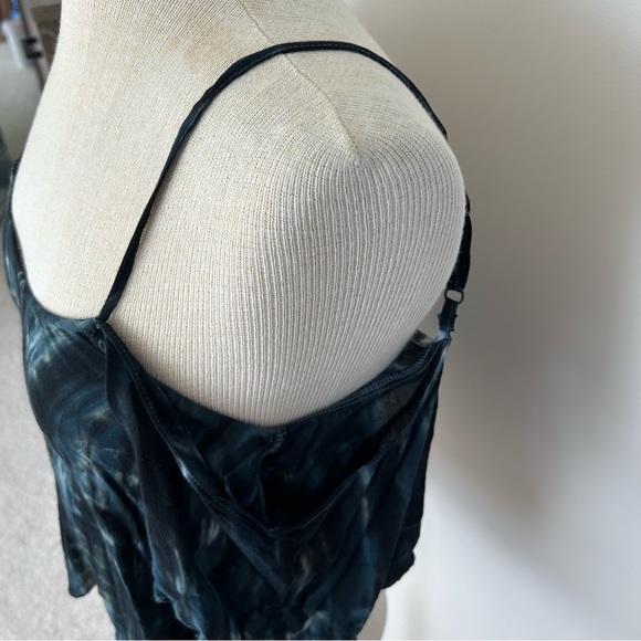 Ava Sky Crop Flutter Top - Picture 3 of 11